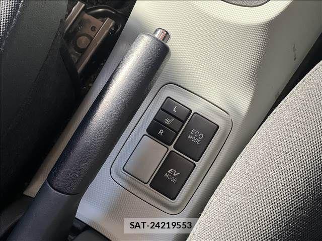 Toyota AQUA 2013-11 4751156-14