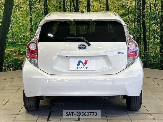 Toyota AQUA 2013-08 4751107-14