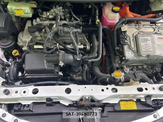 Toyota AQUA 2013-08 4751107-17