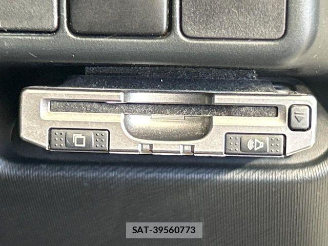 Toyota AQUA 2013-08 4751107-4