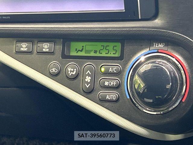 Toyota AQUA 2013-08 4751107-6