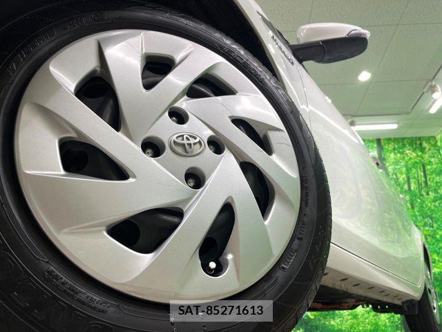Toyota AQUA 2016-04 4928880-12