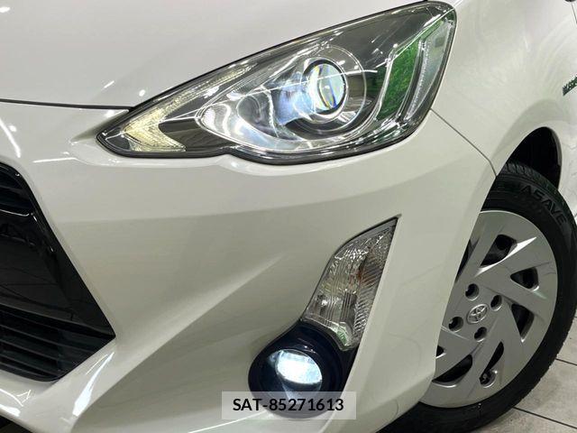 Toyota AQUA 2016-04 4928880-13