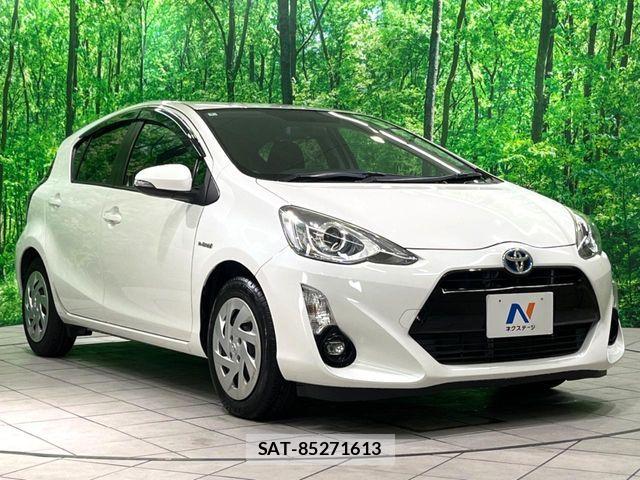 Toyota AQUA 2016-04 4928880-16