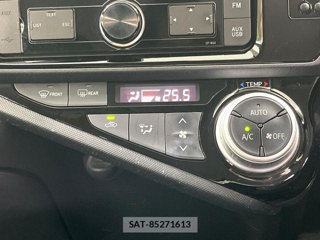 Toyota AQUA 2016-04 4928880-4