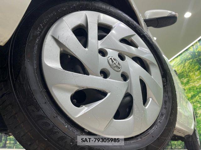 Toyota AQUA 2018-02 4928706-12