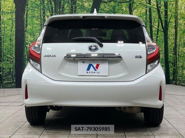 Toyota AQUA 2018-02 4928706-14