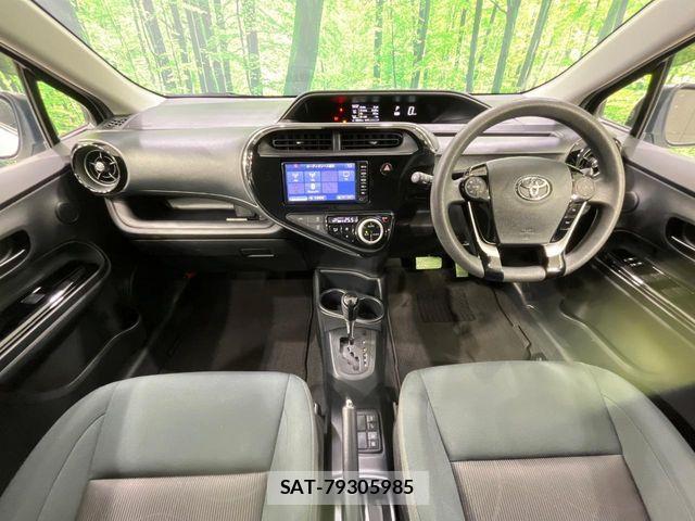 Toyota AQUA 2018-02 4928706-1
