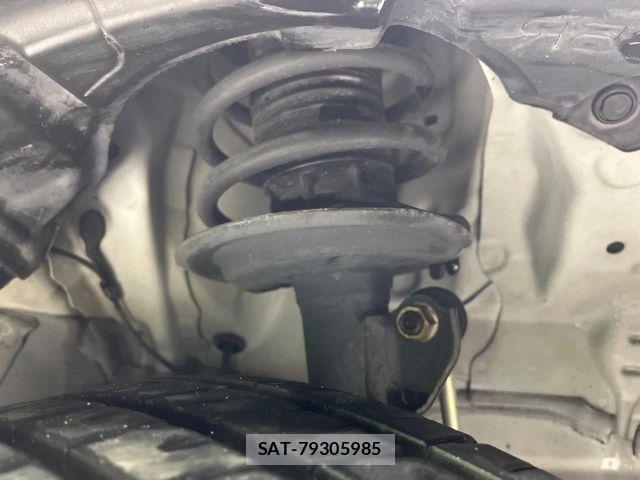 Toyota AQUA 2018-02 4928706-19