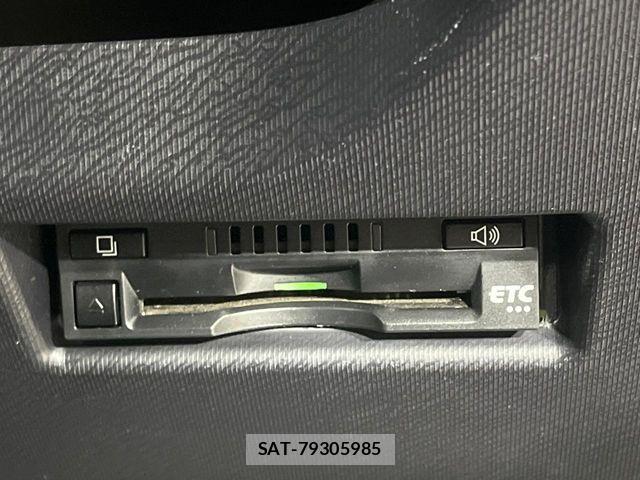Toyota AQUA 2018-02 4928706-5