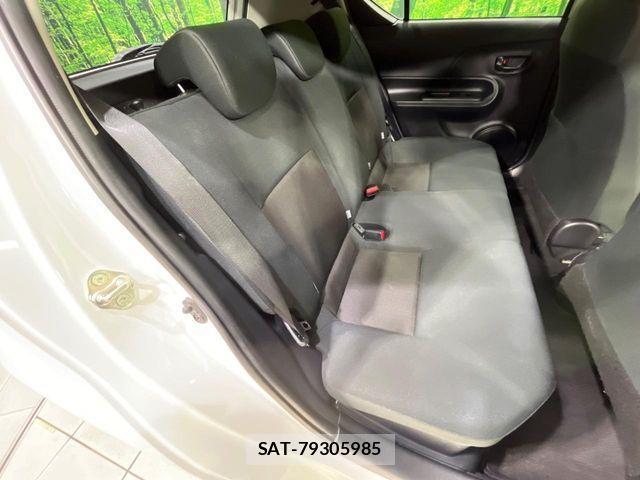 Toyota AQUA 2018-02 4928706-8