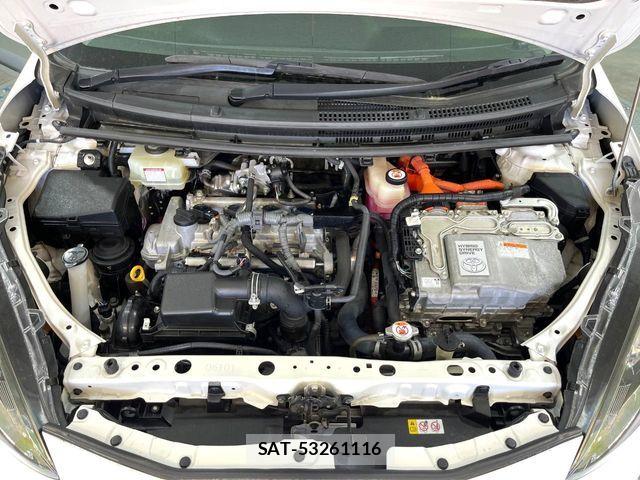 Toyota AQUA 2019-02 5860171-17