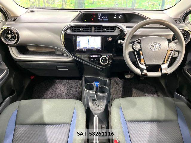 Toyota AQUA 2019-02 5860171-1