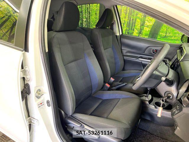 Toyota AQUA 2019-02 5860171-7