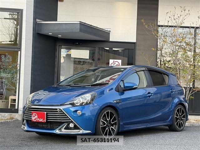 Toyota AQUA 2015-03 5860142-0