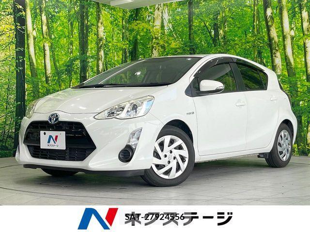 Toyota AQUA 2015-02 5860154-0