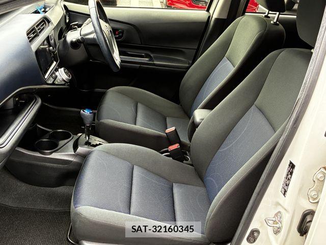 Toyota AQUA 2015-08 5860203-20