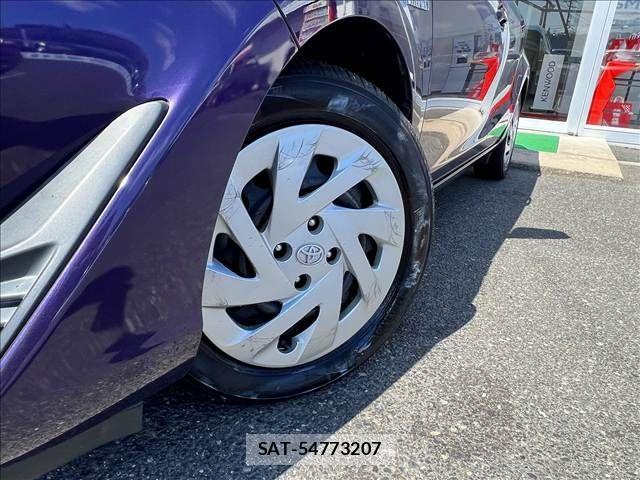 Toyota AQUA 2017-09 5860157-29