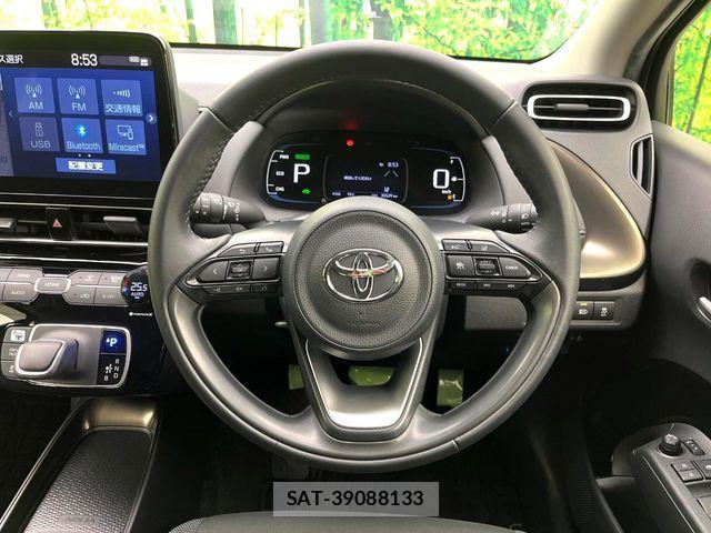Toyota AQUA 2022-01 5860083-10