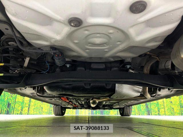 Toyota AQUA 2022-01 5860083-18