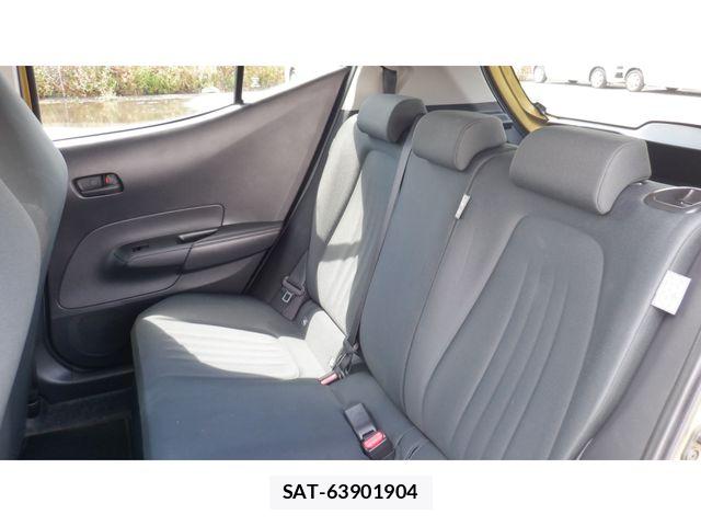 Toyota AQUA 2023-06 5860097-17