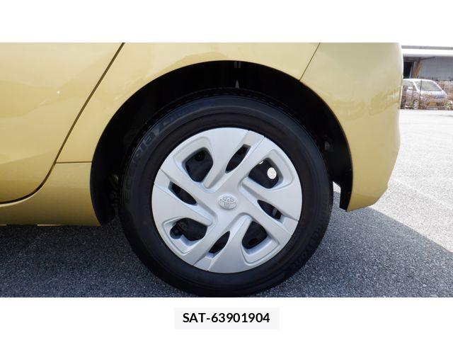 Toyota AQUA 2023-06 5860097-21