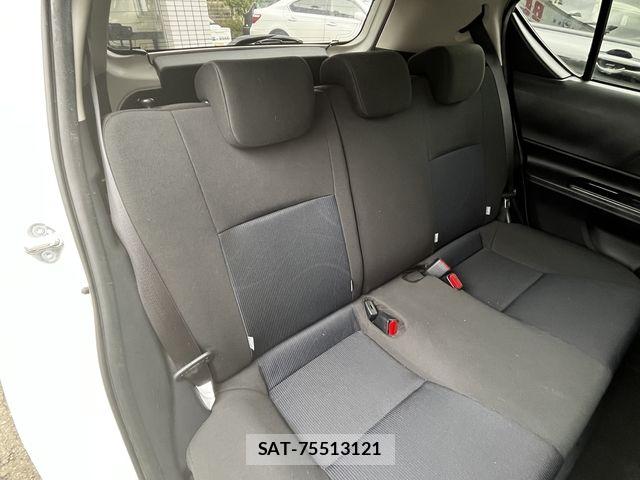 Toyota AQUA 2016-03 5860151-9