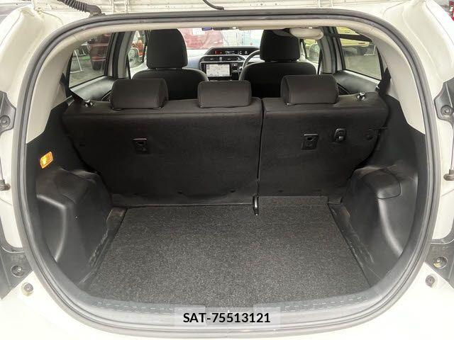 Toyota AQUA 2016-03 5860151-20