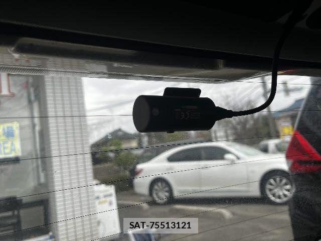 Toyota AQUA 2016-03 5860151-5