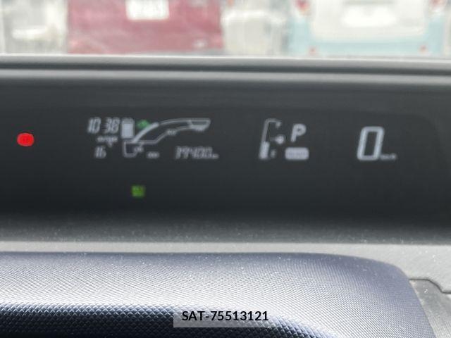 Toyota AQUA 2016-03 5860151-7