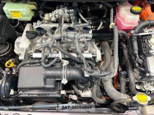 Toyota AQUA 2012-06 5860206-17