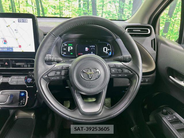 Toyota AQUA 2024-02 5860064-10