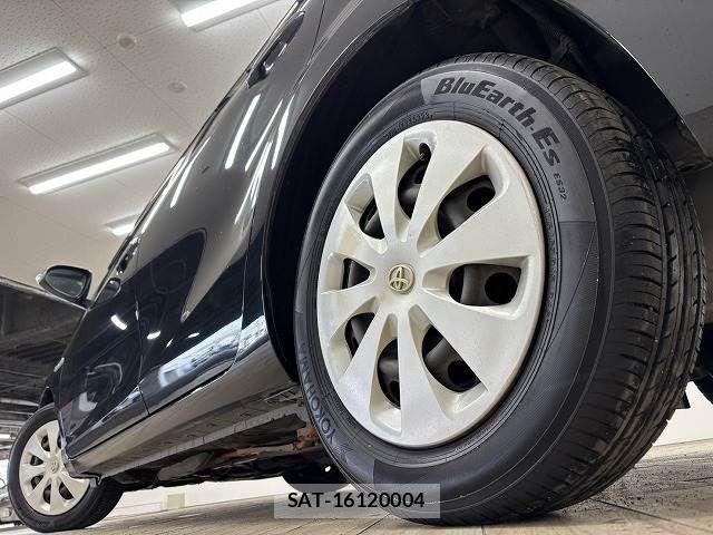 Toyota AQUA 2012-01 5860147-18