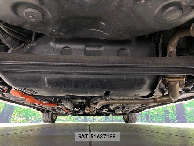 Toyota AQUA 2018-03 5860181-19