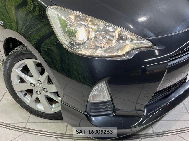 Toyota AQUA 2013-01 5860213-11