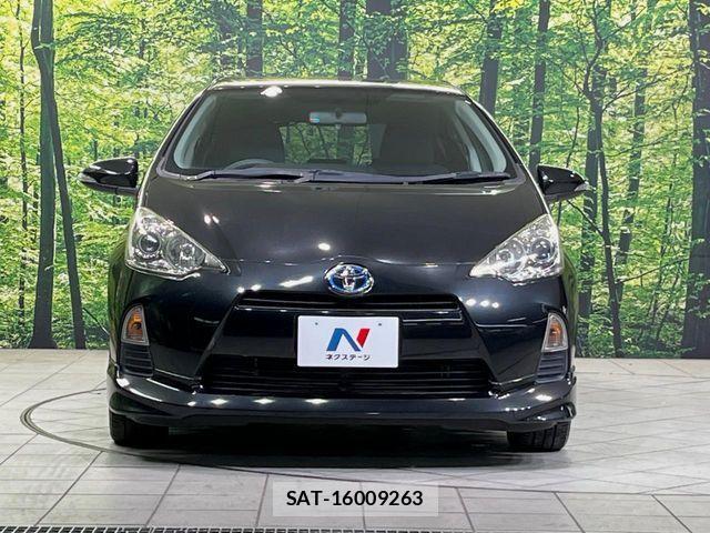 Toyota AQUA 2013-01 5860213-13