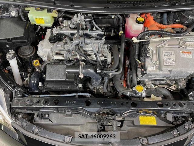 Toyota AQUA 2013-01 5860213-17
