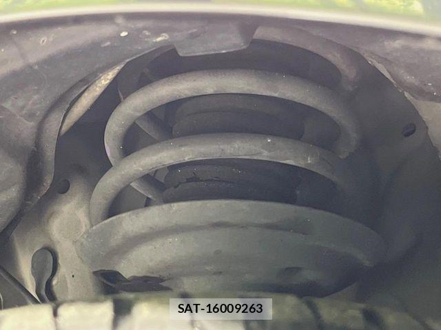 Toyota AQUA 2013-01 5860213-19