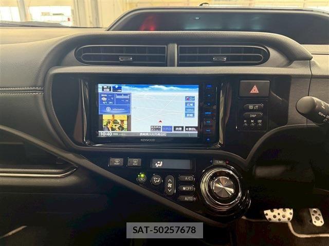 Toyota AQUA 2014-06 5860130-17