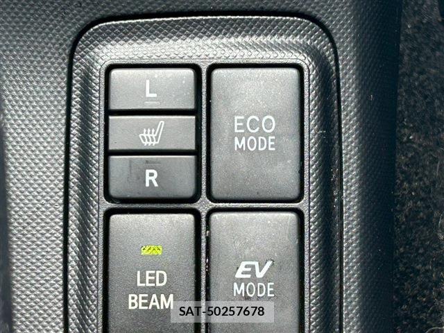 Toyota AQUA 2014-06 5860130-20