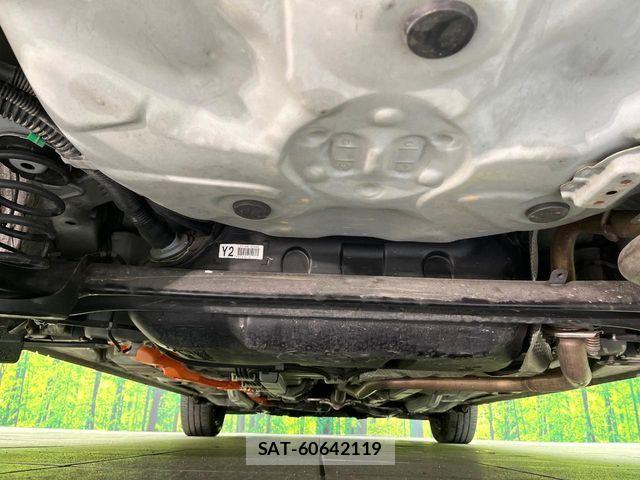 Toyota AQUA 2019-02 5860144-18