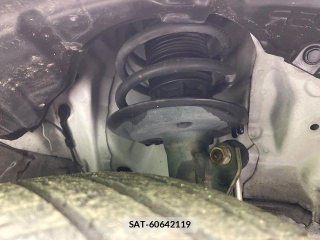Toyota AQUA 2019-02 5860144-19