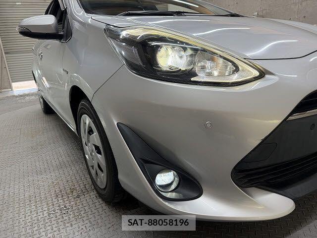 Toyota AQUA 2018-08 6008988-22