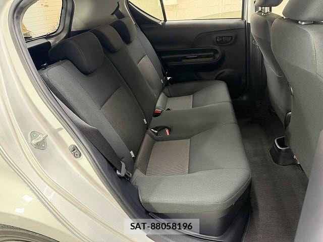 Toyota AQUA 2018-08 6008988-4