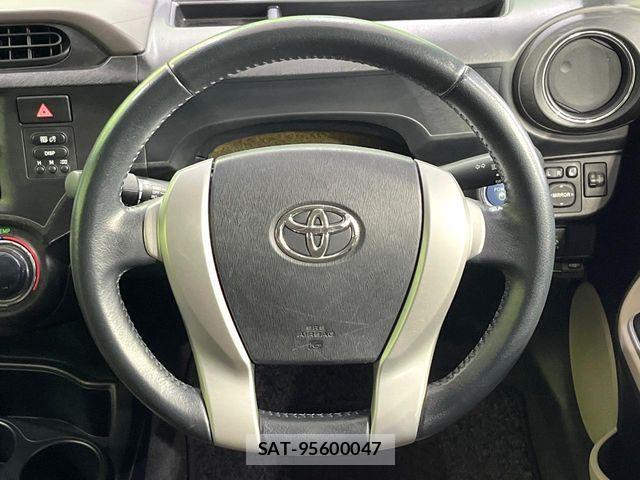 Toyota AQUA 2013-11 6009131-10