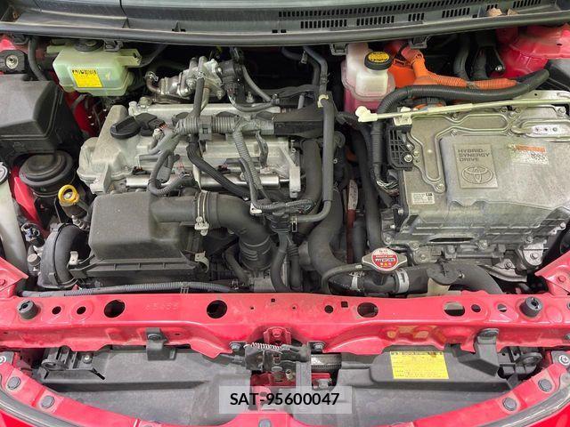 Toyota AQUA 2013-11 6009131-17
