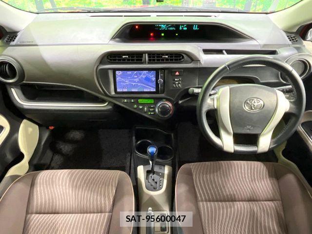Toyota AQUA 2013-11 6009131-1