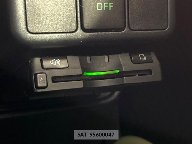 Toyota AQUA 2013-11 6009131-3