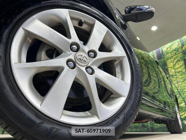 Toyota AQUA 2012-01 6009055-12