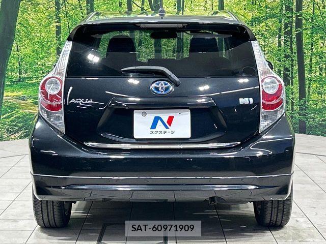 Toyota AQUA 2012-01 6009055-14